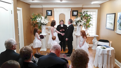 Niagara Falls Elope and Small Wedding Ceremony Chapel on the Lane