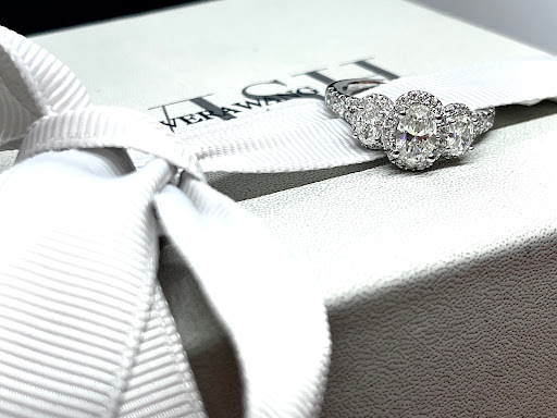 Jewelry Store «Jared The Galleria of Jewelry», reviews and photos, 4 S Tunnel Rd, Asheville, NC 28805, USA