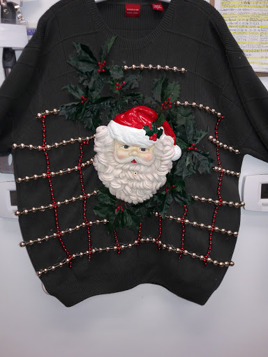 Thrift Store «Goodwill», reviews and photos, 2040 Alta Arden Expy, Sacramento, CA 95825, USA