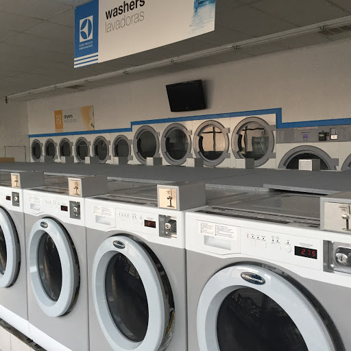 Laundromat «Forest Park Coin Laundry Lavanderia & Dry Cleaners 4843 Jonesboro Rd.», reviews and photos, 4843 Jonesboro Rd, Forest Park, GA 30297, USA