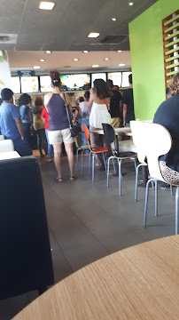 Atmosphère du Restauration rapide McDonald's Duparc à Sainte-Marie - n°14