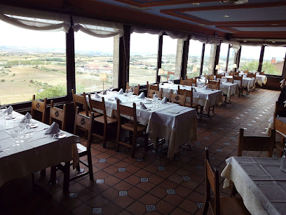 Hotel Restaurante Marixa - Sancho Abarca Ibilbidea, 8, 01300 Guardia, Araba, Spain