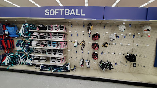 Sporting Goods Store «Academy Sports + Outdoors», reviews and photos, 5802 19th St, Lubbock, TX 79407, USA