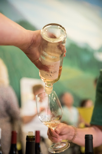 Wine Store «The Wine Country», reviews and photos, 2301 Redondo Ave, Signal Hill, CA 90755, USA