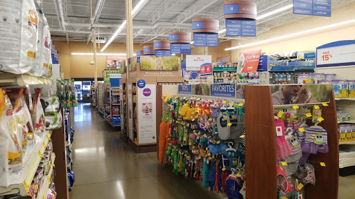 Pet Supply Store «PetSmart», reviews and photos, 2389 Taylor Park Dr, Reynoldsburg, OH 43068, USA