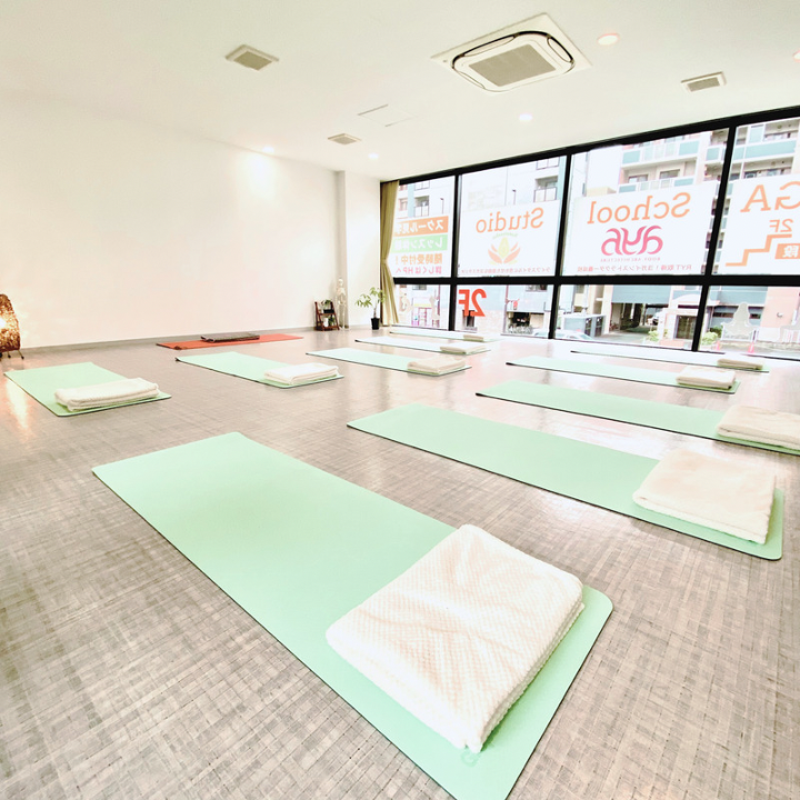 yoga studio Samtosha（ヨガスタジオサントーシャ）