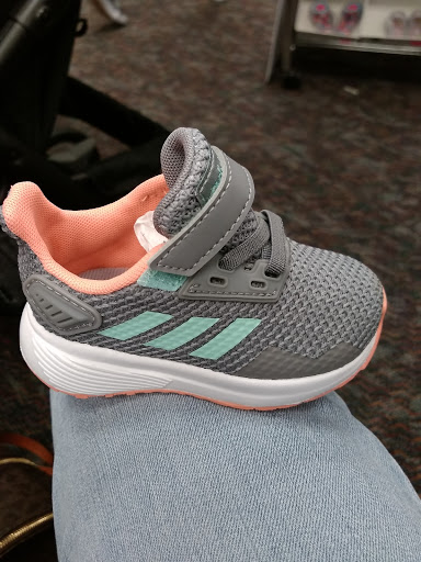 Shoe Store «Shoe Carnival», reviews and photos, 466 Pinnacle Pkwy, Bristol, TN 37620, USA