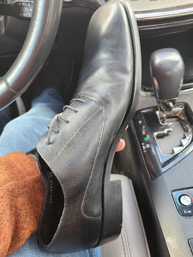 Shoe Repair Shop «Sanders Shoe Services», reviews and photos, 630 Marion St NE, Salem, OR 97301, USA