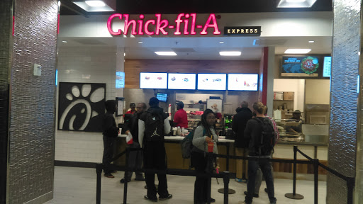Fast Food Restaurant «Chick-fil-A», reviews and photos, 2200 N Squirrel Rd, Rochester, MI 48309, USA