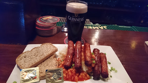 Irish Pub «The Old Court Irish Pub And Restaurant», reviews and photos, 29-31 Central St, Lowell, MA 01852, USA