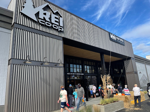 Camping Store «REI», reviews and photos, 2450 Charleston Rd, Mountain View, CA 94043, USA