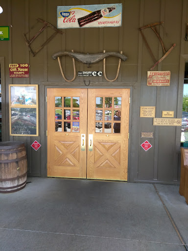 American Restaurant «Cracker Barrel Old Country Store», reviews and photos, 407 Beltline Rd SW, Decatur, AL 35601, USA