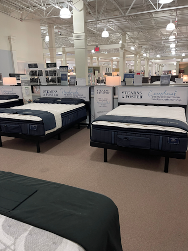 Furniture Store «Value City Furniture», reviews and photos, 500 Golf mill Center, Niles, IL 60714, USA