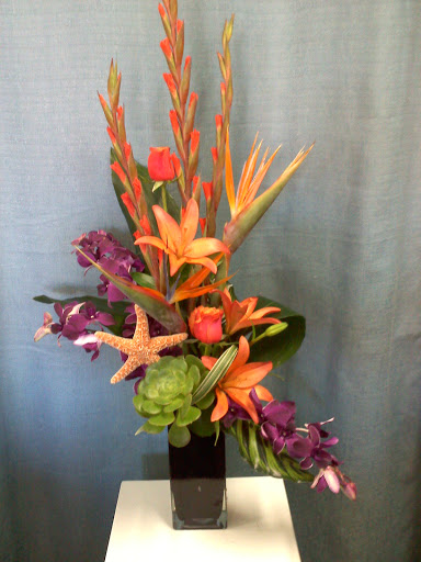 Florist «Shell Beach Floral Design», reviews and photos, 260 W Grand Ave, Grover Beach, CA 93433, USA