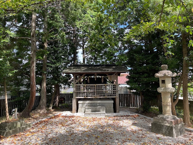 宝栄神社