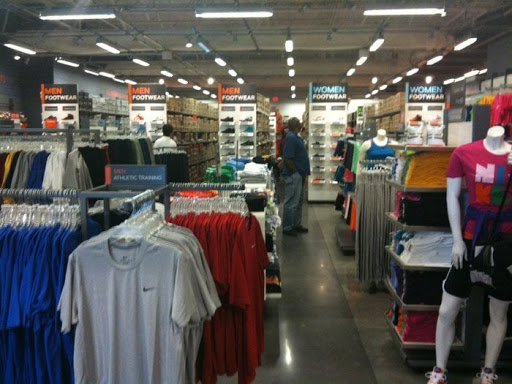 Clothing Store «Nike Factory Store», reviews and photos, 4101 S Carrollton Ave, New Orleans, LA 70119, USA