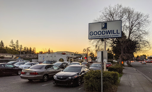 Thrift Store «Goodwill of Silicon Valley», reviews and photos, 855 E El Camino Real, Mountain View, CA 94040, USA