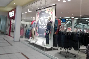 Adler fashion stores AG image