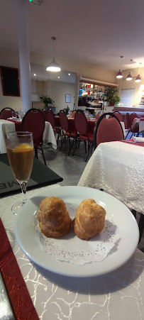 Plats et boissons du Restaurant Aux Rives de l'Yonne à Laroche-Saint-Cydroine - n°2