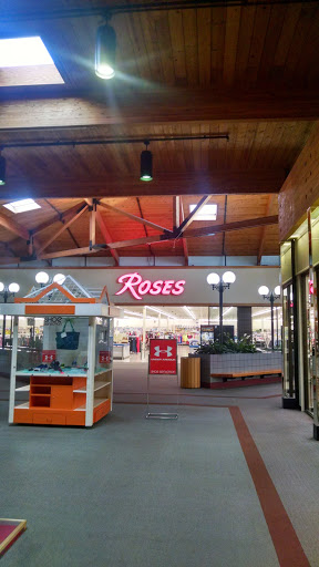 Discount Store «Roses», reviews and photos, 1410 Sparta St #4, McMinnville, TN 37110, USA
