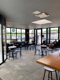 Atmosphère du Café Starbucks Longeville-lès-Saint-Avold à Longeville-lès-Saint-Avold - n°2
