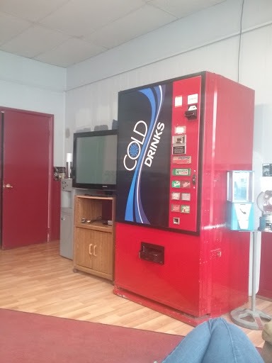 Auto Repair Shop «Bryce & Jeff Alignment and Radiator», reviews and photos, 1425 Race St, New Castle, IN 47362, USA