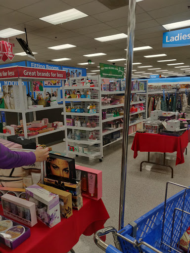 Clothing Store «Ross Dress for Less», reviews and photos, 2415 NW Kings Blvd, Corvallis, OR 97330, USA