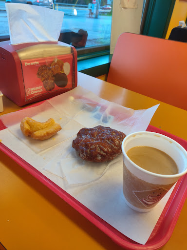 Donut Shop «Mister Donut», reviews and photos, 2720 Grovelin St # A, Godfrey, IL 62035, USA