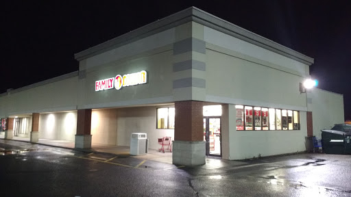 Dollar Store «FAMILY DOLLAR», reviews and photos, 978 N Colony Rd, Wallingford, CT 06492, USA