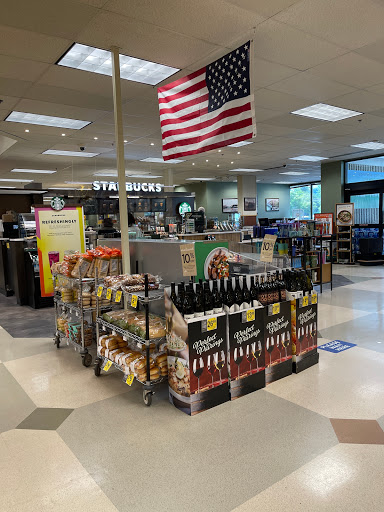 Grocery Store «Quality Food Center», reviews and photos, 460 E North Bend Way, North Bend, WA 98045, USA
