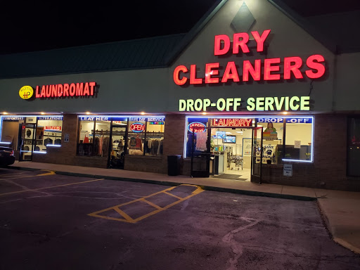 Laundromat «Holiday Plaza Laundromat», reviews and photos, 8485 N Wayne Rd, Westland, MI 48185, USA