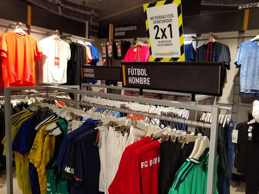 adidas & Reebok Outlet Store Lima, In Outlet Faucett