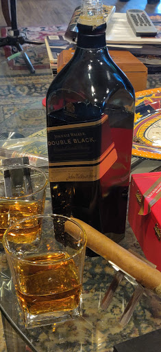 Cigar Shop «Osi Tobacco», reviews and photos, 4836 Hills and Dales Rd NW, Canton, OH 44708, USA