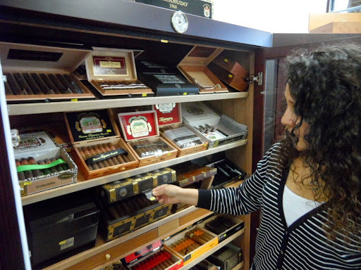 Cigar Shop «Orlando Cigar and Tobacco Shop», reviews and photos, 5326 Central Florida Pkwy, Orlando, FL 32821, USA