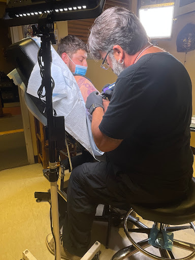 Tattoo Shop «Lark Tattoo», reviews and photos, 1610 Old Country Rd, Westbury, NY 11590, USA