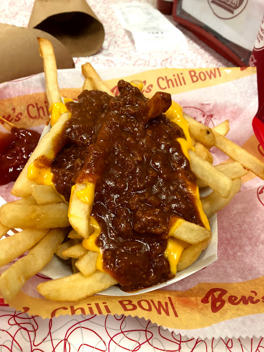 Shopping Mall «Colonial Village Shopping Center», reviews and photos, 1723 Wilson Blvd, Arlington, VA 22209, USA