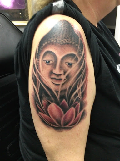 Tattoo Shop «Eclipse Tattoo», reviews and photos, 1803 State Ave NE, Olympia, WA 98506, USA