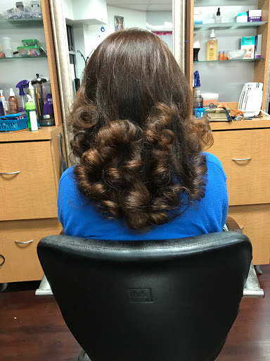 Beauty Salon «Blue Heaven Beauty & Nail Salon», reviews and photos, 241-02 Hillside Avenue, Queens, NY 11426, USA