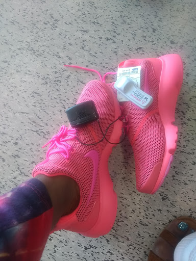 Clothing Store «Ross Dress for Less», reviews and photos, 4107 Portsmouth Blvd, Chesapeake, VA 23321, USA