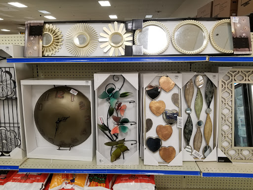 Discount Store «Roses», reviews and photos, 501 Adams Ave, Philadelphia, PA 19120, USA