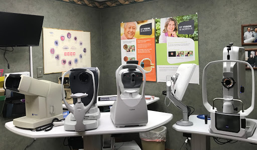 Optometrist «Park Family Eye Care», reviews and photos, 9 S Lincolnway St, North Aurora, IL 60542, USA