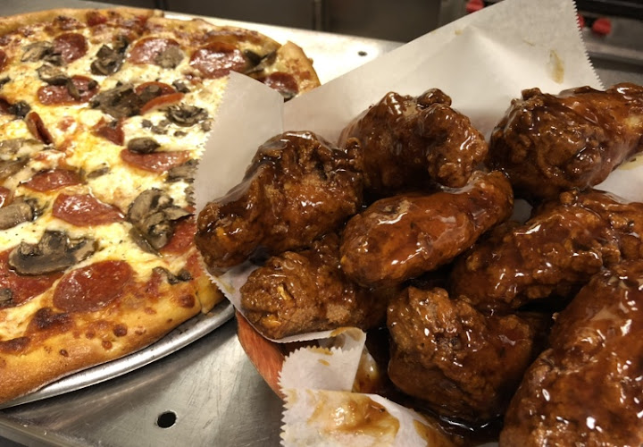 #12 best pizza place in Franklin - Mineo's Pizza & Wings