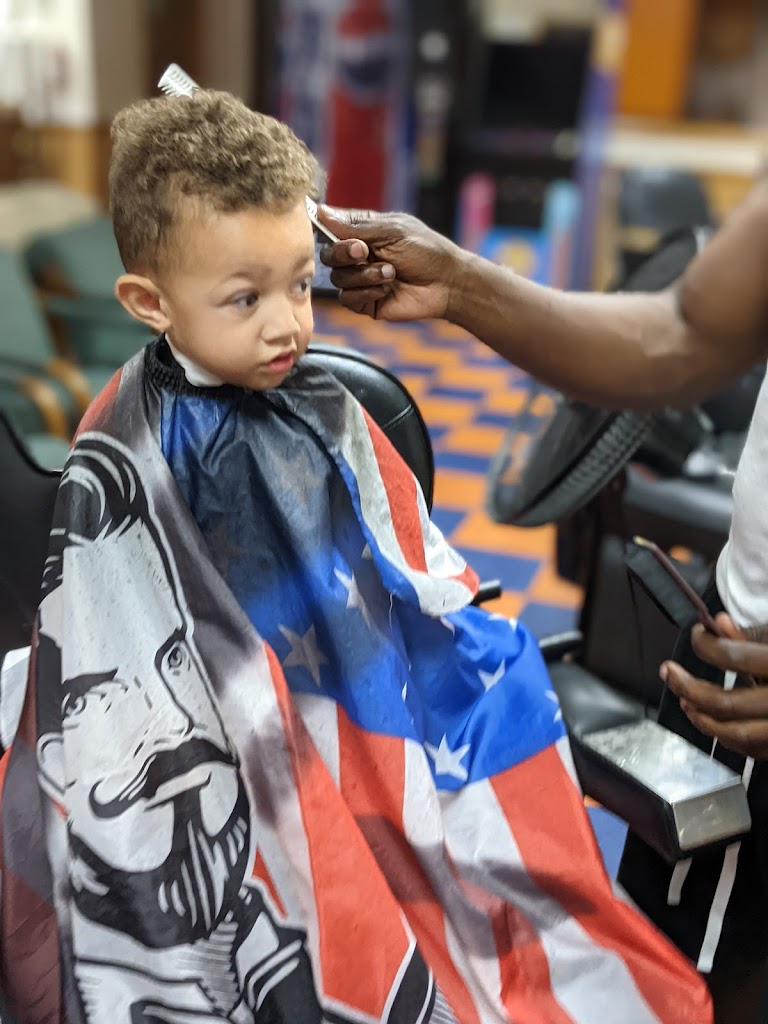 Emerson's Barber Shop 29571