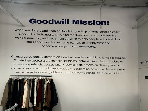 Thrift Store «Goodwill», reviews and photos, 17631 S Dixie Hwy, Palmetto Bay, FL 33157, USA