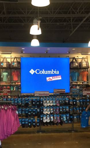 Sportswear Store «Columbia Sportswear Outlet Store at Premium Outlets in Orlando», reviews and photos, 4971 International Dr, Orlando, FL 32819, USA