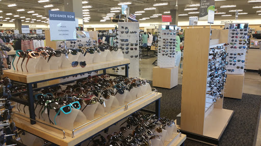 Department Store «Nordstrom Rack West Farm Shopping Center», reviews and photos, 1600 SE Rd, Farmington, CT 06032, USA