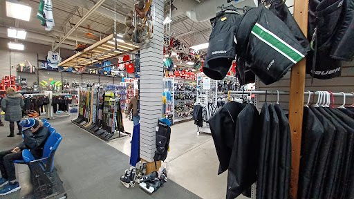 Sporting Goods Store «Play It Again Sports - Fargo, ND», reviews and photos, 2501 45th St S, Fargo, ND 58104, USA