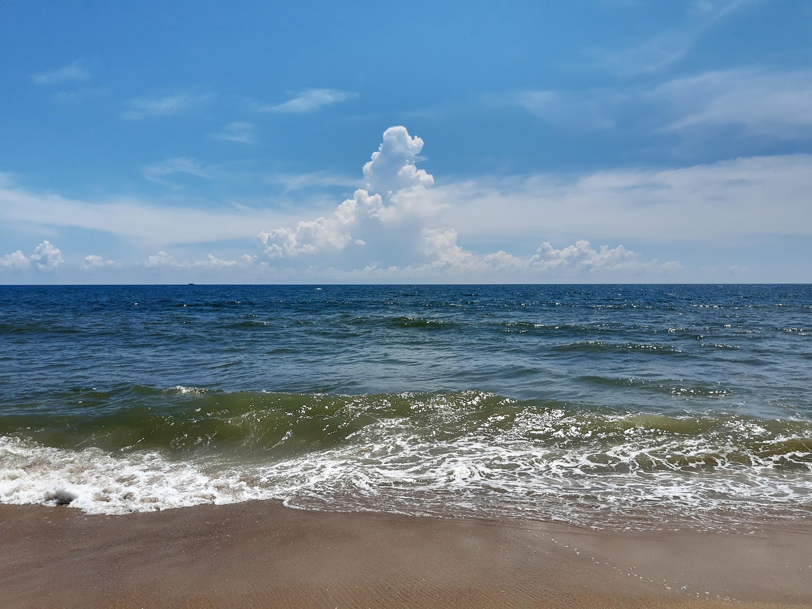 Auro Beach photo #9