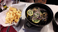 Moules-frites du Restaurant français L'Anvers du Décor à Paris - n°10