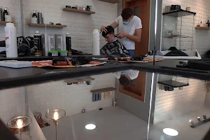 Gingi Barbershop image